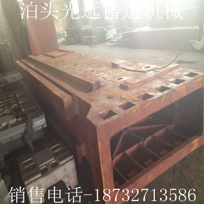 大型機(jī)床鑄件,鑄鐵鑄件，機(jī)床床身,機(jī)床滑臺(tái),機(jī)床定制